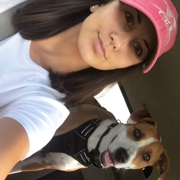 Meet your Posher, Jessica Ekin - Picture 3 of 7